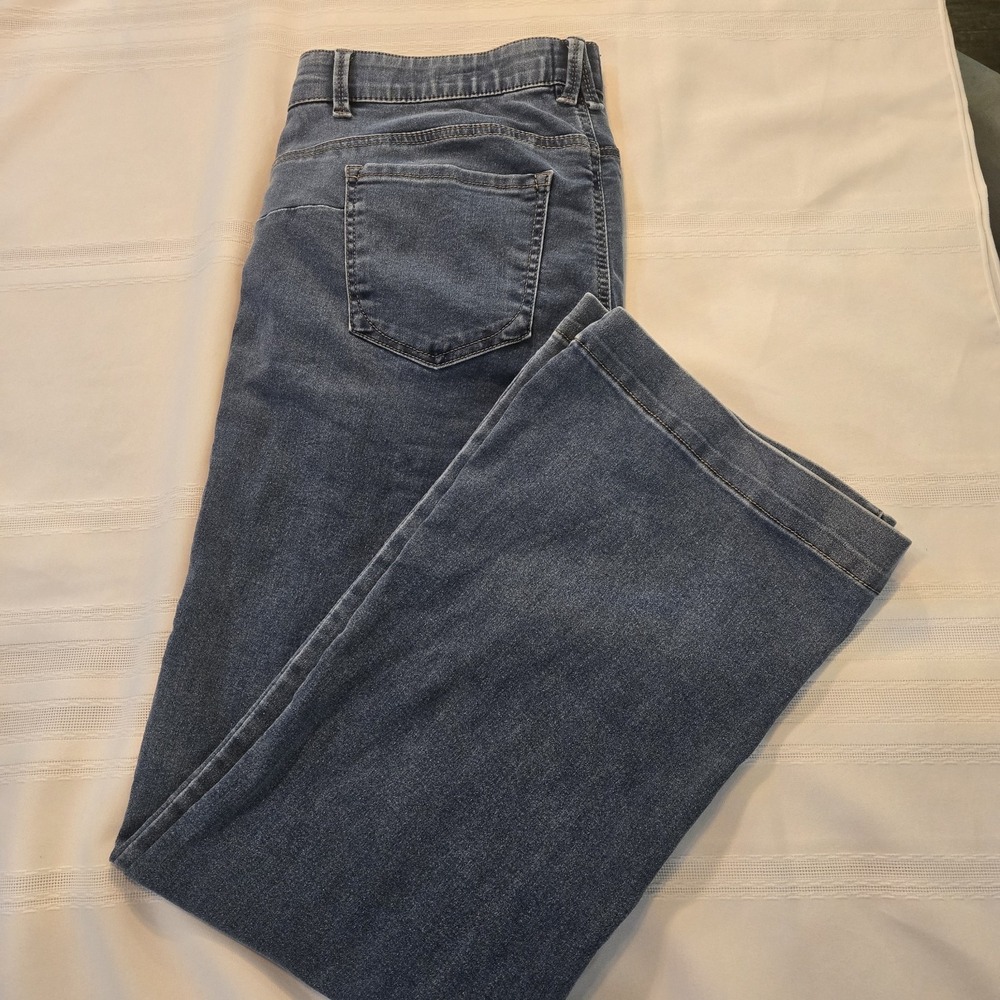 Angels Forever Young Women Size 16 Everluxe Flare Denim Jeans